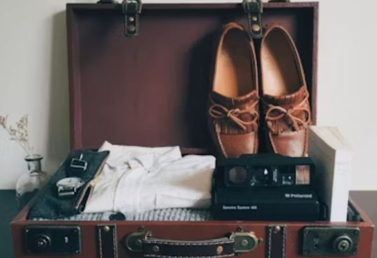 10 Brilliant Traveler Packing Lists to Travel Stress-Free